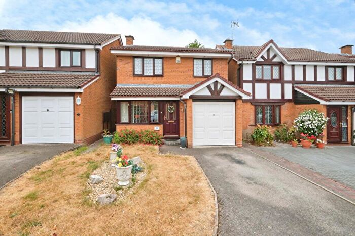 3 Bedroom Detached House For Sale In Fairlawns, Birmingham, West Midlands, B26