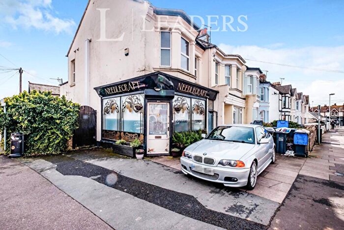 1 Bedroom Flat To Rent In Westcourt Road, BN14