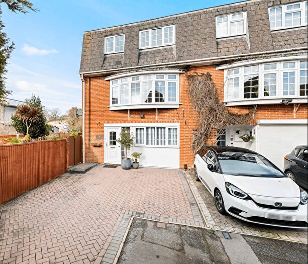 5 Bedroom Terraced House For Sale In Beech Close, Folkestone, CT19