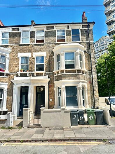 Studio To Rent In Clitheroe Road, London, SW9