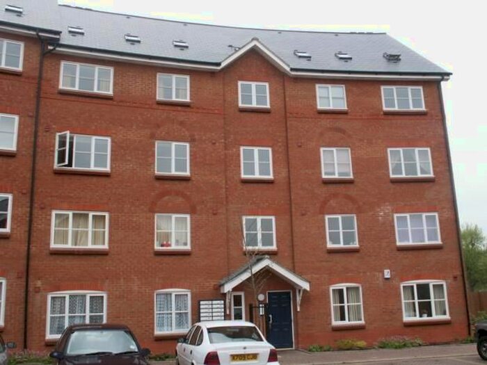 2 Bedroom Flat To Rent In Crown Quay, Bedford MK40