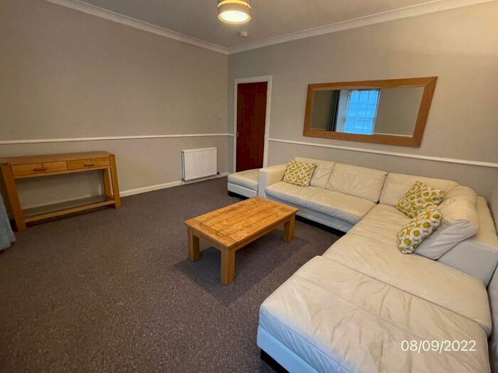 2 Bedroom Flat To Rent In Marischal Street, Second Floor, Aberdeen, AB11