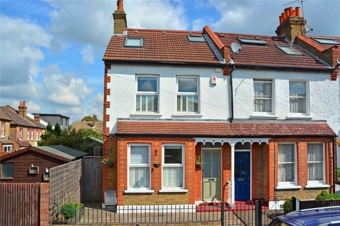 3 Bedroom End Of Terrace House To Rent In Clarence Avenue, Bromley, Kent BR1
