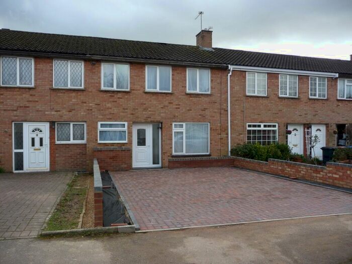 3 Bedroom Terraced House To Rent In Cherry Way, Hatfield, Hatfield, AL10