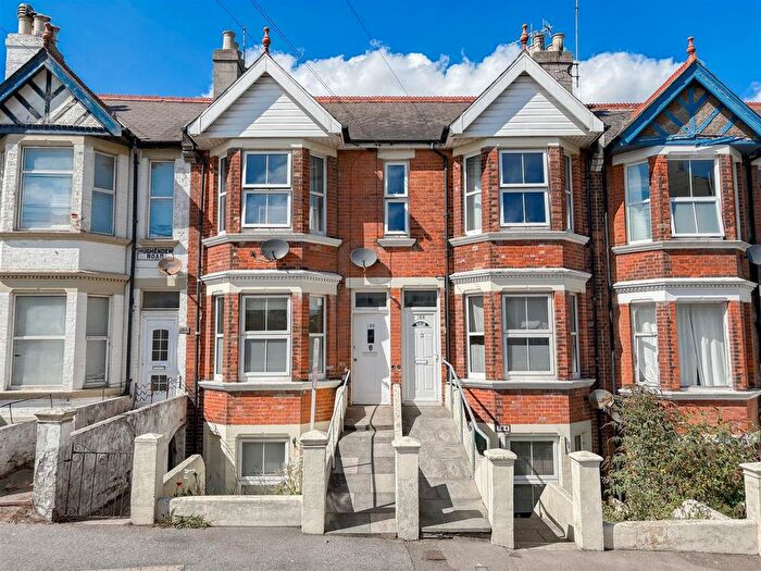 2 Bedroom Flat For Sale In Hughenden Road, Hastings, TN34