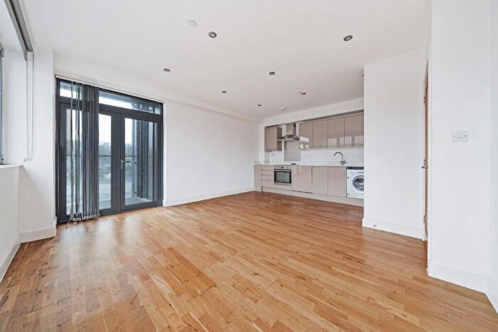 2 Bedroom Apartment To Rent In Fairmeadow Apartments, Fairmeadow, Maidstone, Kent, ME14