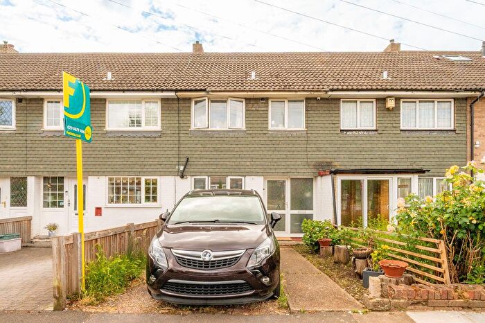 3 Bedroom Terraced House For Sale In Malvern Close, Mitcham, CR4