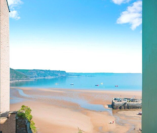 3 Bedroom Terraced House For Sale In Crackwell Street, Tenby, Pembrokeshire, SA70