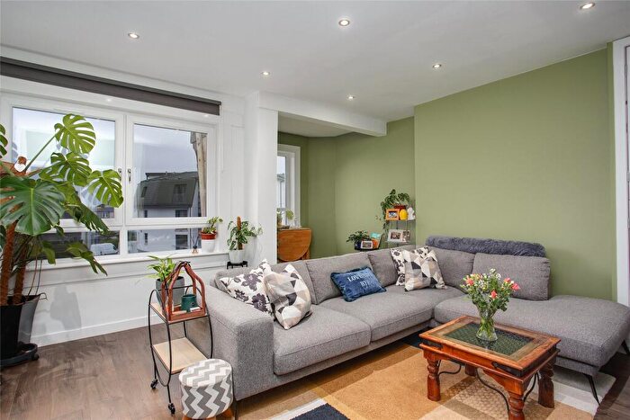 2 Bedroom Property For Sale In Lochend Avenue, Lochend, Edinburgh, EH7