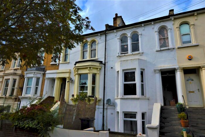 1 Bedroom Flat To Rent In Mosslea Road, SE20