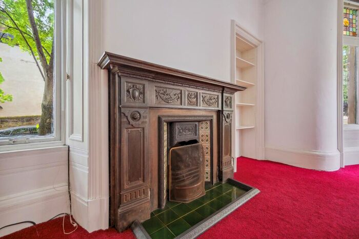2 Bedroom Flat For Sale In Gibson Street, Hillhead, Glasgow, G12