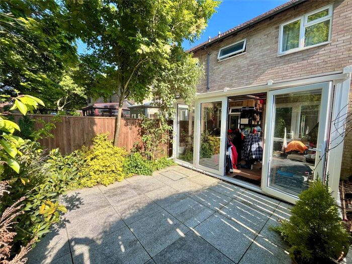 2 Bedroom Terraced House For Sale In Bankview, Lymington, Hampshire, SO41