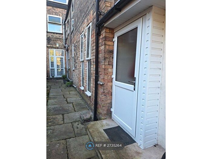 1 Bedroom Flat To Rent In Park Grove, Hull, HU5