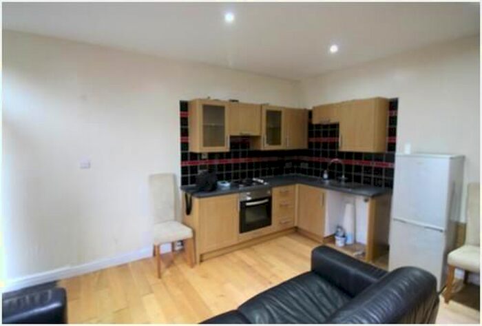 2 Bedroom Terraced House To Rent In Grimscar Avenue, Birkby, Huddersfield HD2