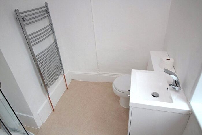 1 Bedroom Flat To Rent In Western Parade, Southsea, Hampshire, PO5