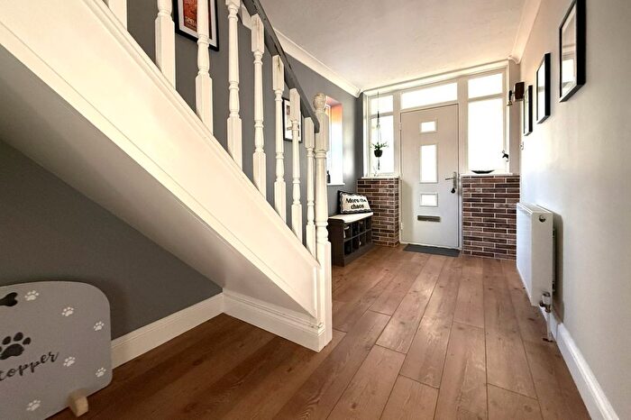4 Bedroom Detached House For Sale In Stradbroke Road, NR33