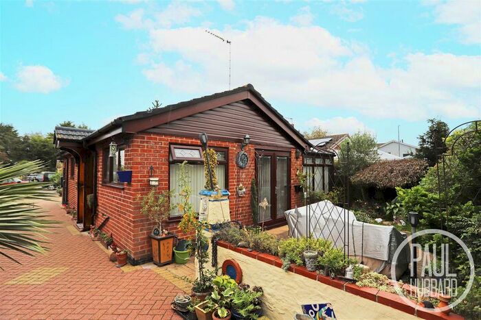 3 Bedroom Detached Bungalow For Sale In Pinewood Gardens, North Cove, NR34