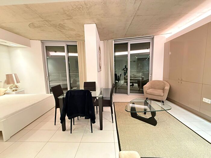 1 Bedroom Flat To Rent In Tidal Basin Road, London, E10
