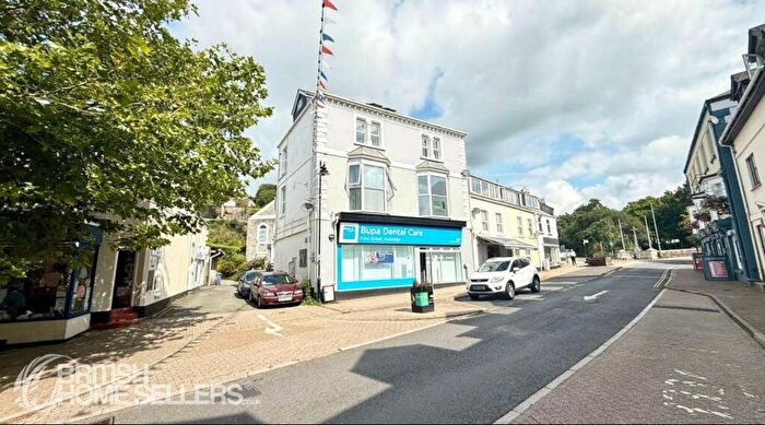 2 Bedroom Flat For Sale In Fore Street, Ivybridge, Devon, PL21