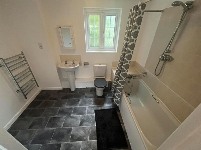 2 Bedroom Apartment To Rent In Langwood Court, Haslingden, Rossendale, B44