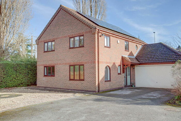 4 Bedroom Detached House For Sale In Harewood Close, Radcliffe-on-Trent, Nottingham, NG12