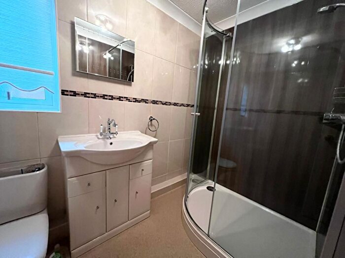 2 Bedroom Bungalow To Rent In Clos Gwernen, Gowerton, Swansea, SA4