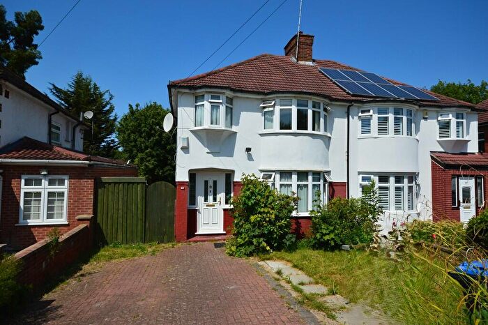 4 Bedroom Semi-Detached House To Rent In Uxendon Hill, Wembley, HA9