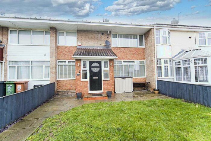 4 Bedroom Terraced House For Sale In Masefield Road, Hartlepool, TS25