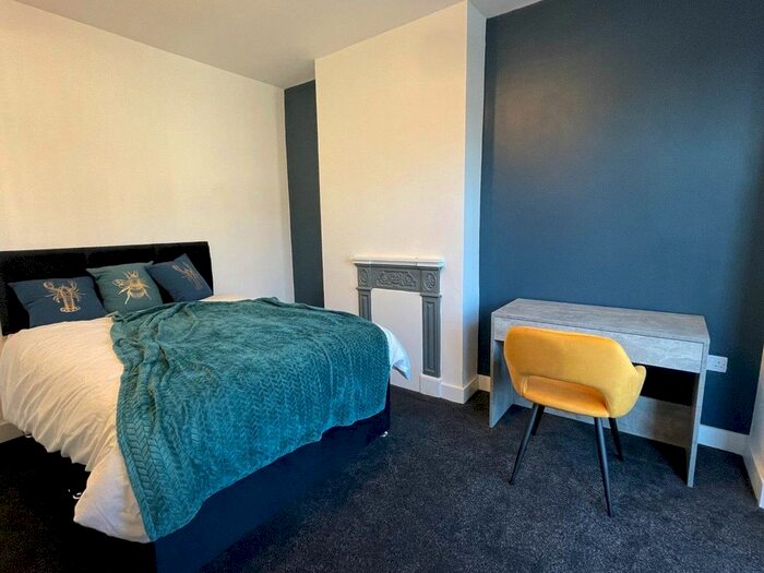 3 Bedroom Terraced House To Rent In Paton Street, Leicester, LE3