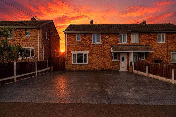 3 Bedroom Semi-Detached House For Sale In Gattison Lane, Doncaster, DN11