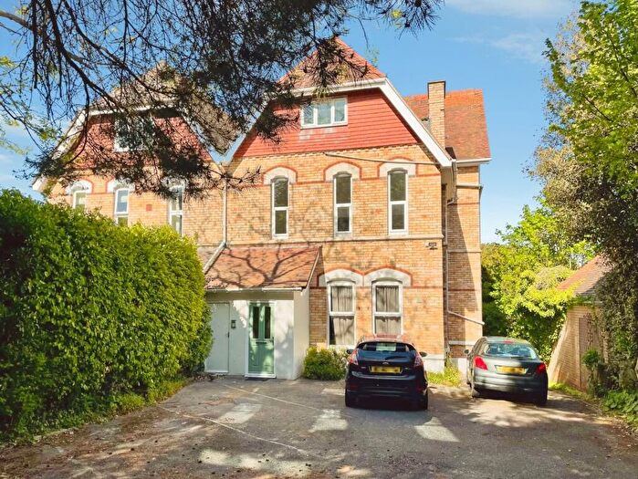 1 Bedroom Flat To Rent In Bradburne Road, Bournemouth, Dorset, BH2