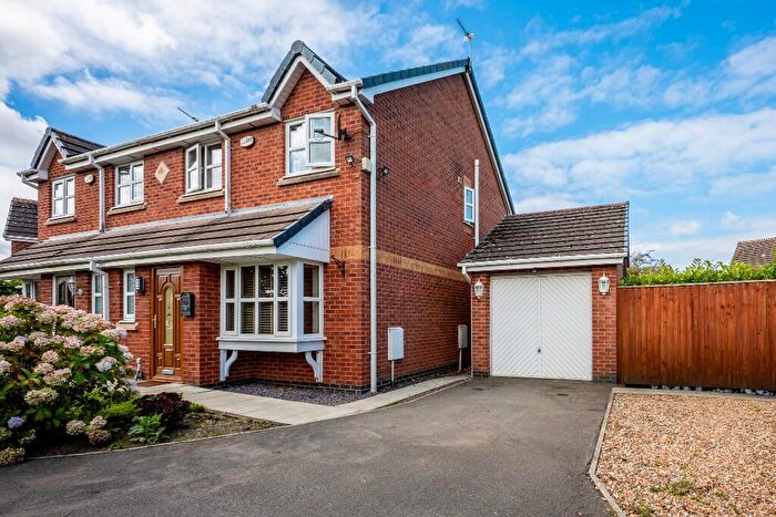 3 Bedroom Semi-Detached House For Sale In The Green, Hesketh Bank, PR4