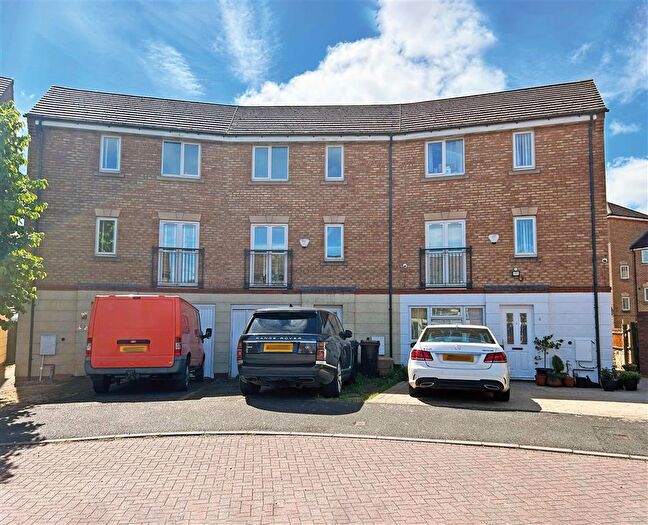 3 Bedroom Town House For Sale In Loxdale Sidings, Bilston, WV14