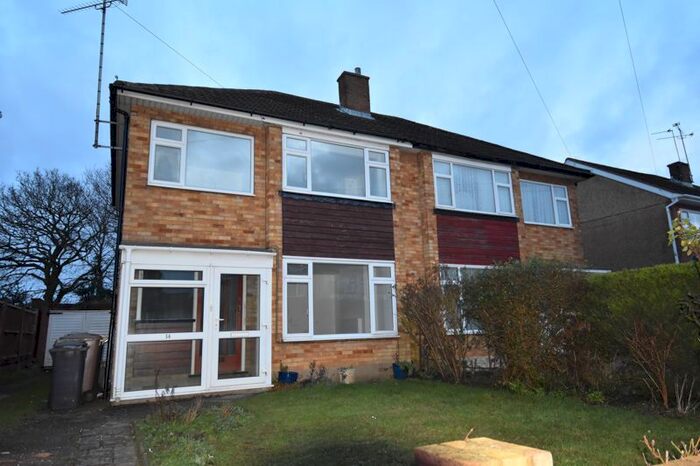 3 Bedroom Semi-Detached House To Rent In Langford Drive, Luton, LU2
