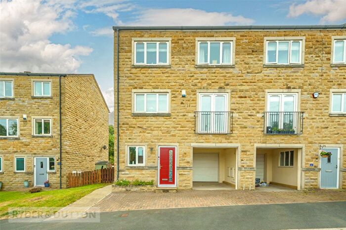4 Bedroom Town House For Sale In The Cutting, Brockholes, Holmfirth, HD9