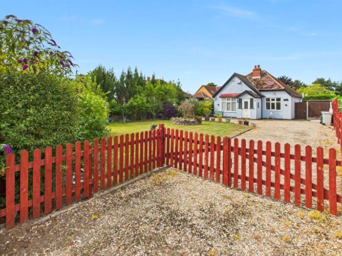 2 Bedroom Detached Bungalow For Sale In Burley, Boston Road, Horncastle, LN9