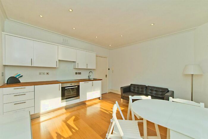 1 Bedroom Flat To Rent In Hanson Street, Fitzrovia, W1W