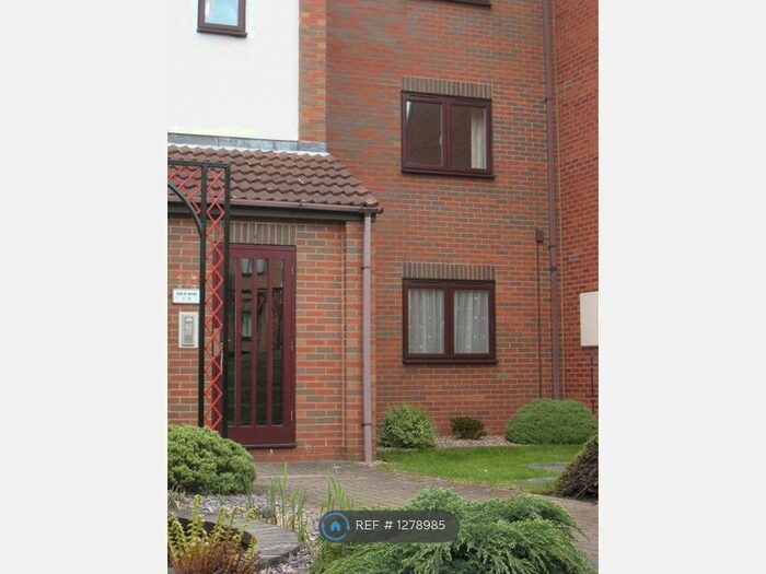 2 Bedroom Flat To Rent In Gadwall Crescent, Nottingham NG7