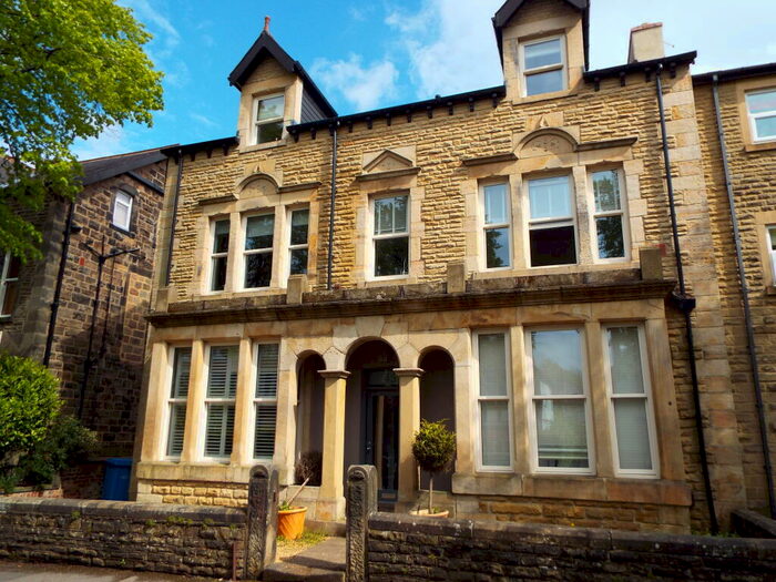 2 Bedroom Apartment To Rent In St Georges Road, Harrogate, HG2