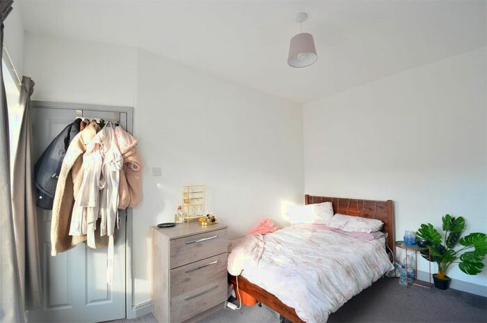 6 Bedroom Terraced House To Rent In Teignmouth Road, Selly Oak, Birmingham, B29