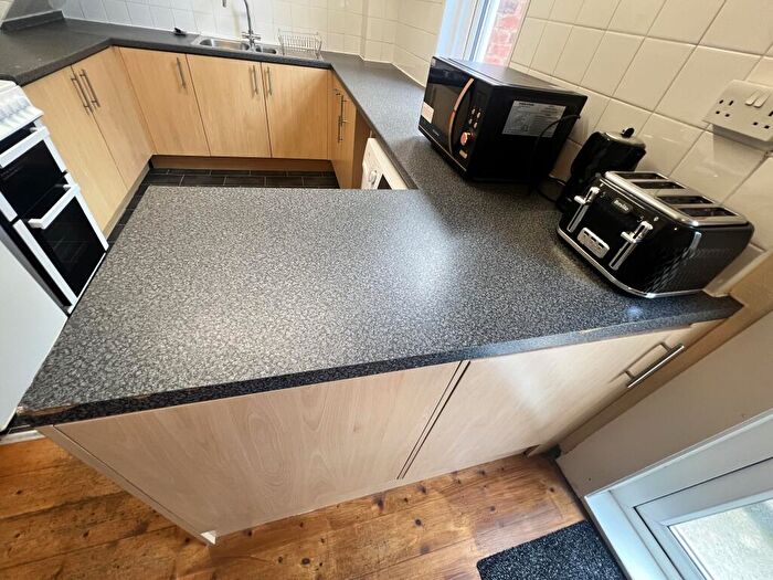 5 Bedroom Apartment To Rent In Danes Road, Exeter, EX4