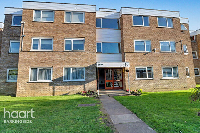 2 Bedroom Apartment For Sale In Woodhaven Gardens, Barkingside, IG6