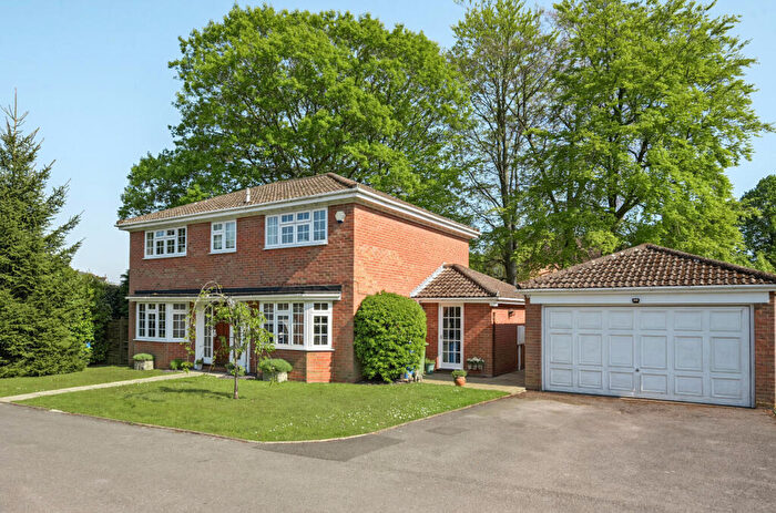 4 Bedroom Detached House For Sale In Cherry Tree Drive, Bracknell, Berkshire, RG12