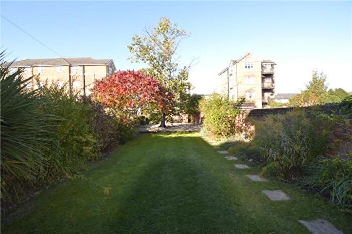 1 Bedroom Flat To Rent In Oxford Road, Reading, Berkshire, RG1