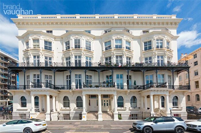 2 Bedroom Flat To Rent In Adelaide Mansions, Hove, East Sussex, BN3