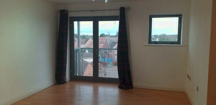 3 Bedroom Flat To Rent In Kentmere Drive, The Marina, DN4