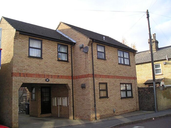 2 Bedroom Flat To Rent In Berkley Street, Eynesbury, PE19