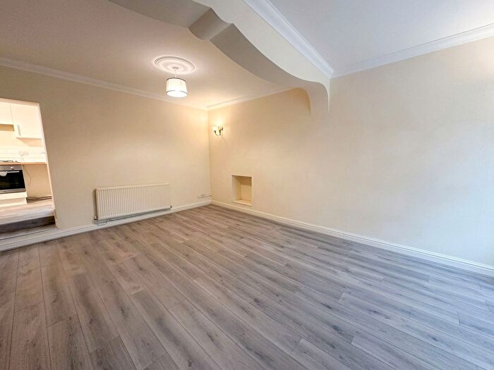 2 Bedroom Terraced House To Rent In Lincoln Street, Porth, CF39