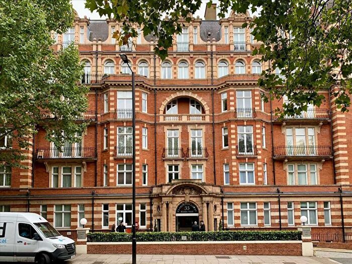 2 Bedroom Flat To Rent In Maida Vale, London, W9