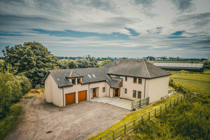 6 Bedroom Detached House For Sale In Muirdrum Farmhouse, Carnoustie, Angus, DD7